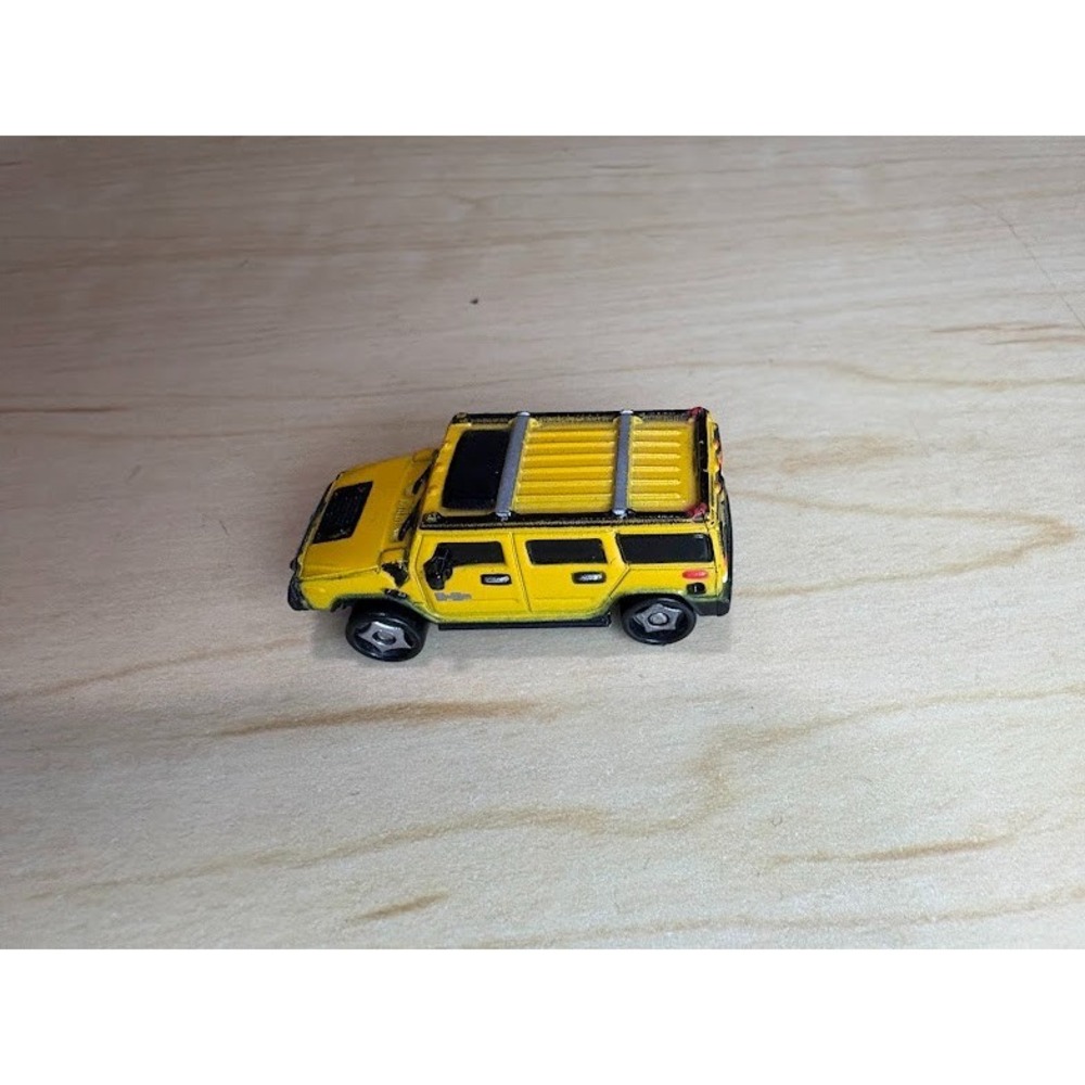 Playmates Speedeez H2 Micro Machines GM Hummer Mini SUV Diorama Model Roller Car